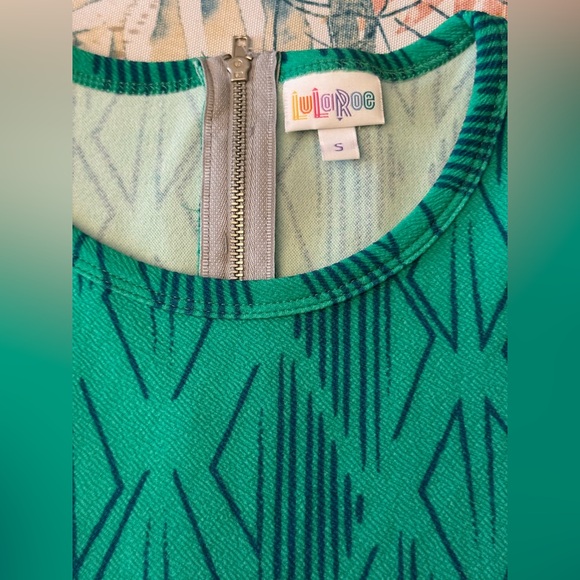 Amelia LuLaRoe Green Fit and Flare Midi Dress with pockets - Picture 2 of 7